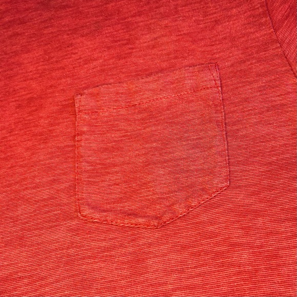 Banana Republic Tee - Picture 4 of 5